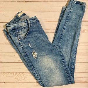 👖 Zara Premium Wash Skinny Jeans 👖
